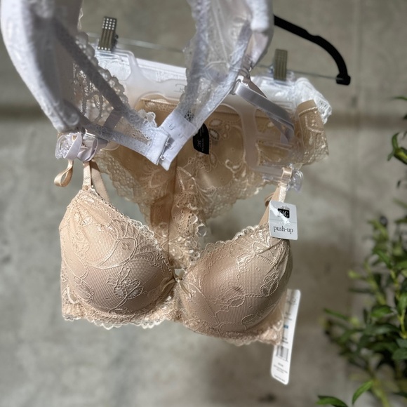 Rene Rofe push up bra (2) set 34c - Picture 2 of 4